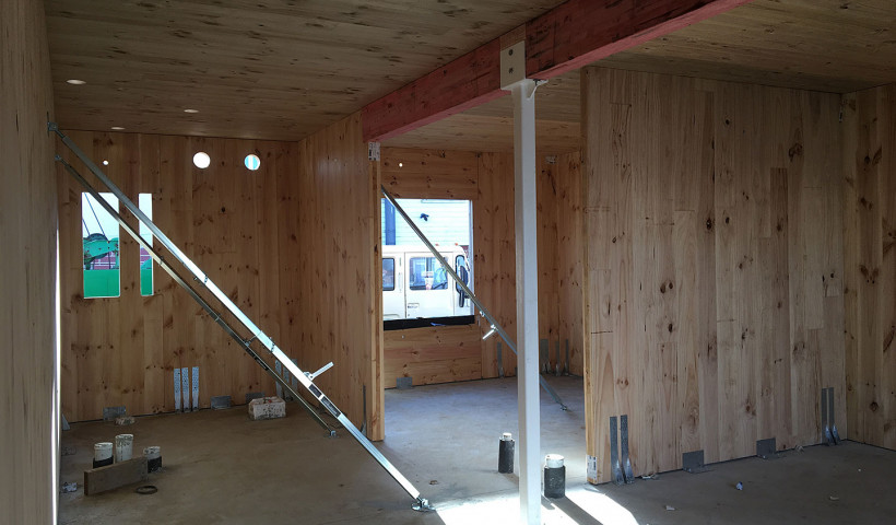 XLAM Cross层压木材有助于加快过渡性住房项目